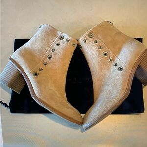 Rag & Bone Willow Ankle Booties with Block Heel, size 7, NWT